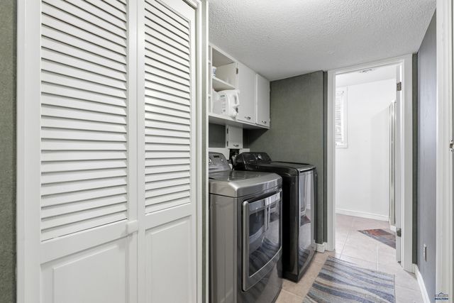3033 FLINT DR, Rapid City, SD 57702