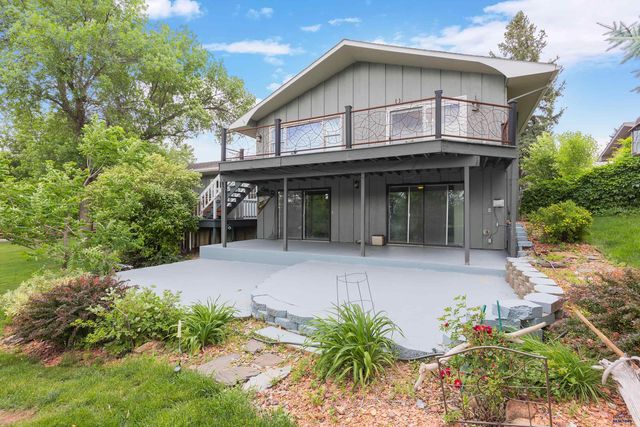 3033 FLINT DR, Rapid City, SD 57702
