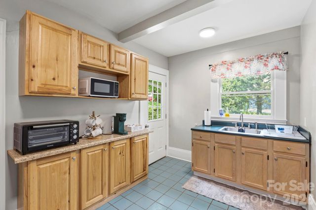 662 Biltmore Avenue, Asheville, NC 28803