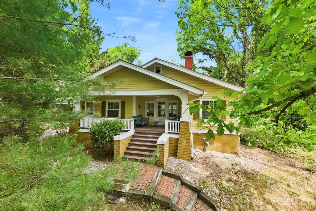 662 Biltmore Avenue, Asheville, NC 28803
