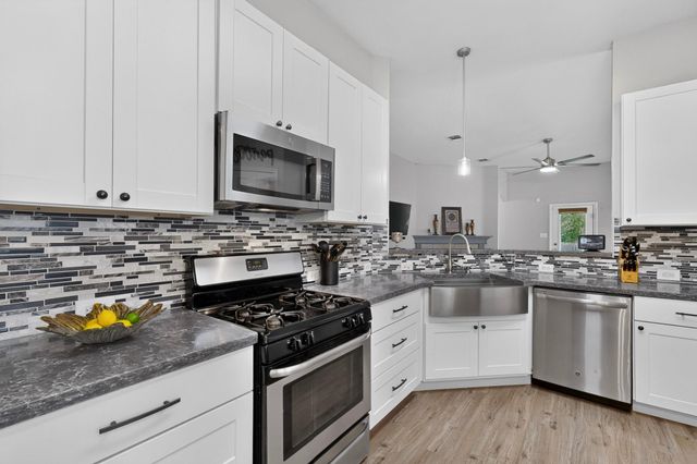 531 Goldenrod ST, Kyle, TX 78640