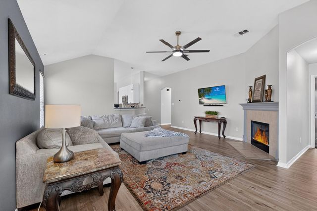 531 Goldenrod ST, Kyle, TX 78640