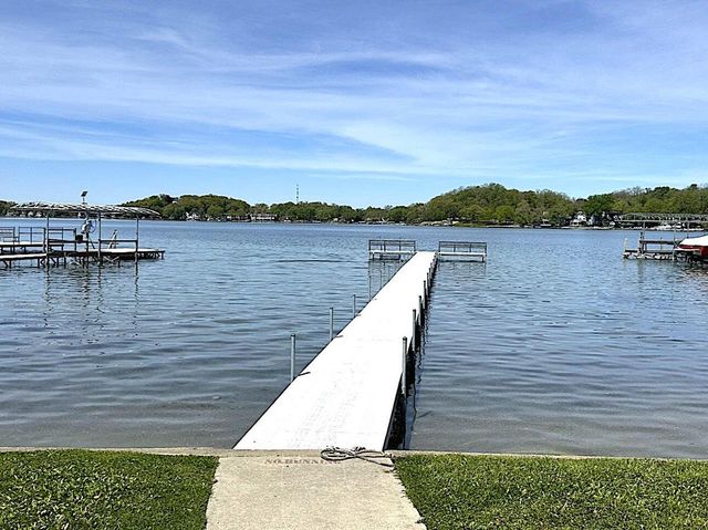 621 Wilmot AVENUE, Twin Lakes, WI 53181