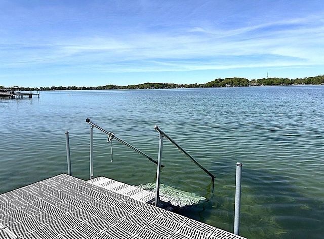 621 Wilmot AVENUE, Twin Lakes, WI 53181