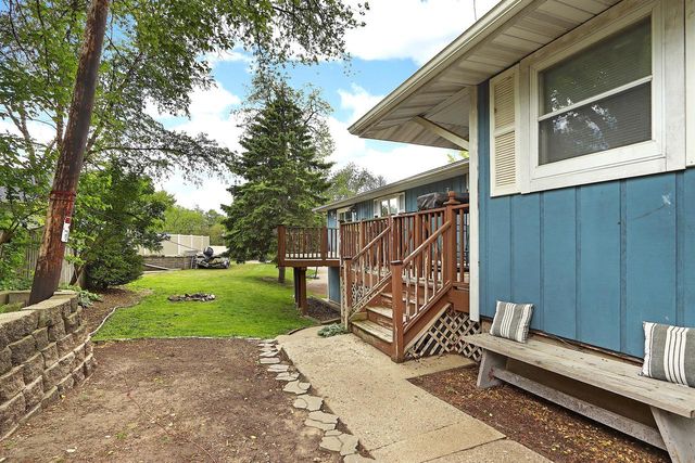 621 Wilmot AVENUE, Twin Lakes, WI 53181