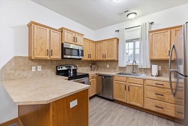 2526 S 16TH Street, Council Bluffs, IA 51501