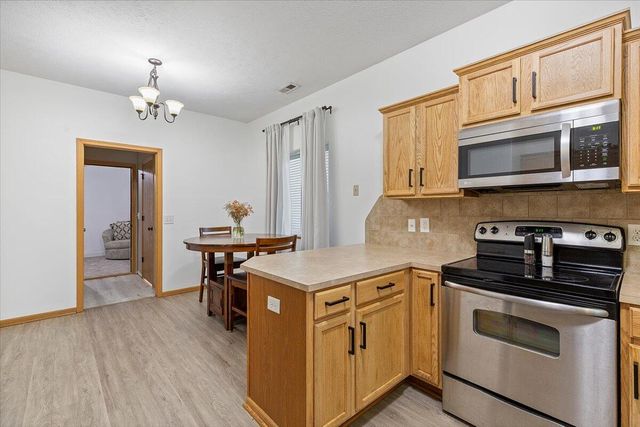 2526 S 16TH Street, Council Bluffs, IA 51501