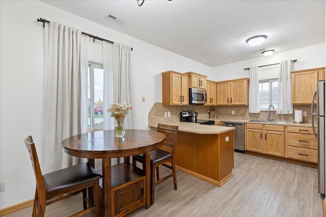 2526 S 16TH Street, Council Bluffs, IA 51501