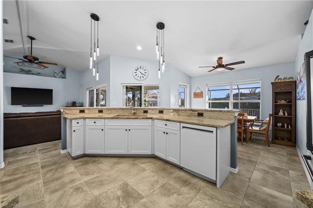 3597 Gondola LN, St. James City, FL 33956