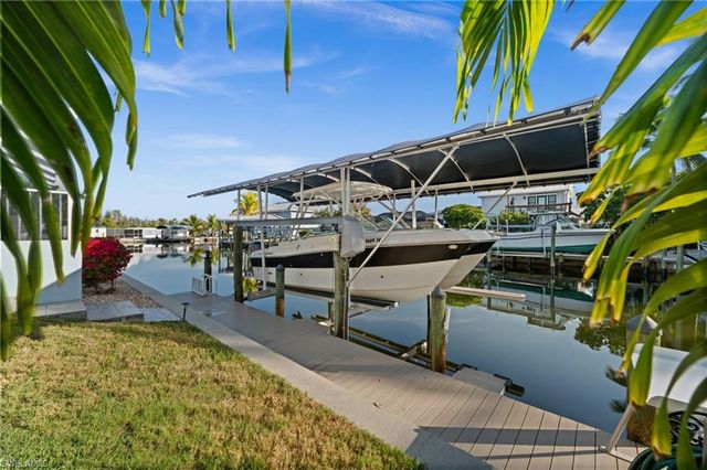 3597 Gondola LN, St. James City, FL 33956