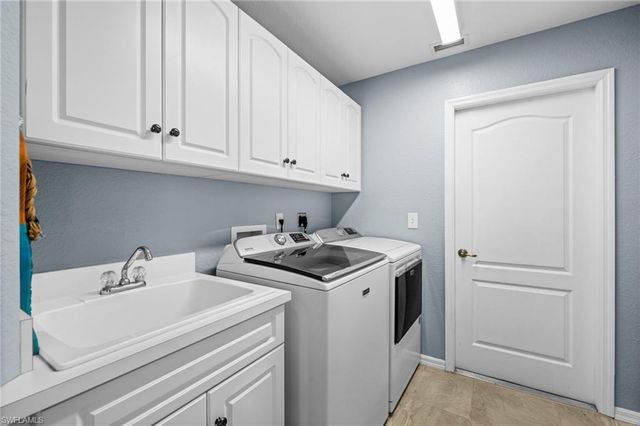 3597 Gondola LN, St. James City, FL 33956