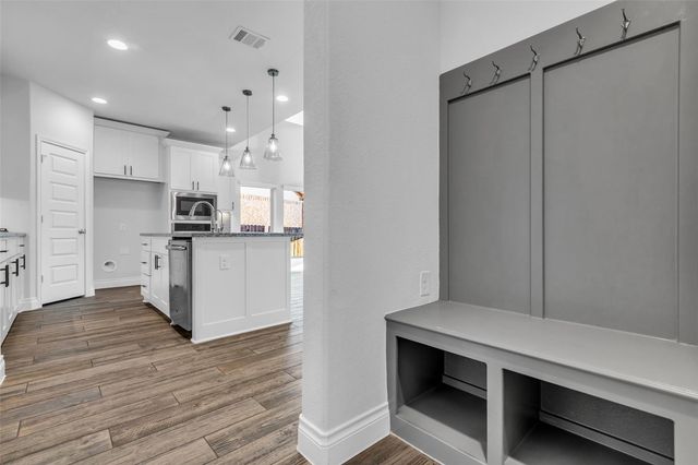 138 S Carson Cub Court, Montgomery, TX 77316