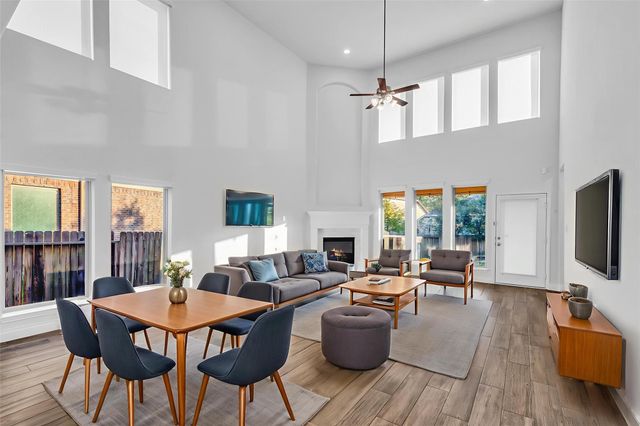 138 S Carson Cub Court, Montgomery, TX 77316