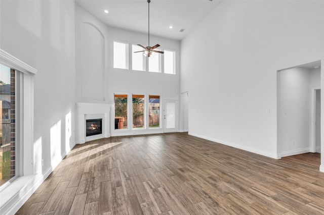 138 S Carson Cub Court, Montgomery, TX 77316