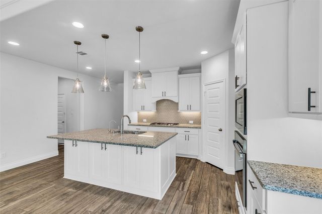 138 S Carson Cub Court, Montgomery, TX 77316