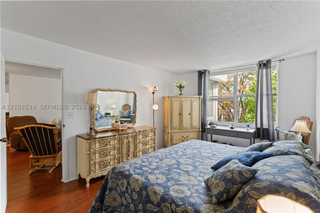 2998 NW 48th Ter 424, Lauderdale Lakes, FL 33313