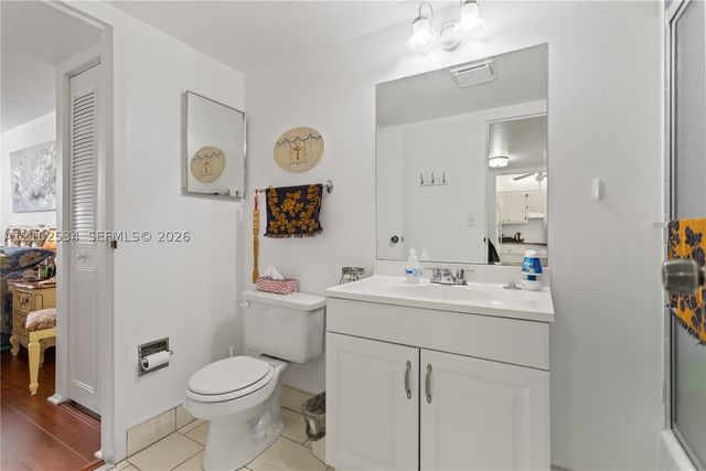 2998 NW 48th Ter 424, Lauderdale Lakes, FL 33313