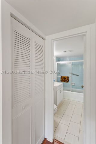 2998 NW 48th Ter 424, Lauderdale Lakes, FL 33313