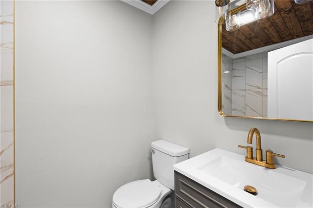 242 Westridge Drive, King, NC 27021