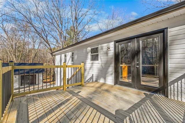 242 Westridge Drive, King, NC 27021