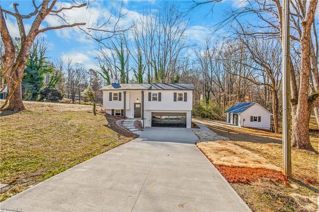 242 Westridge Drive, King, NC 27021