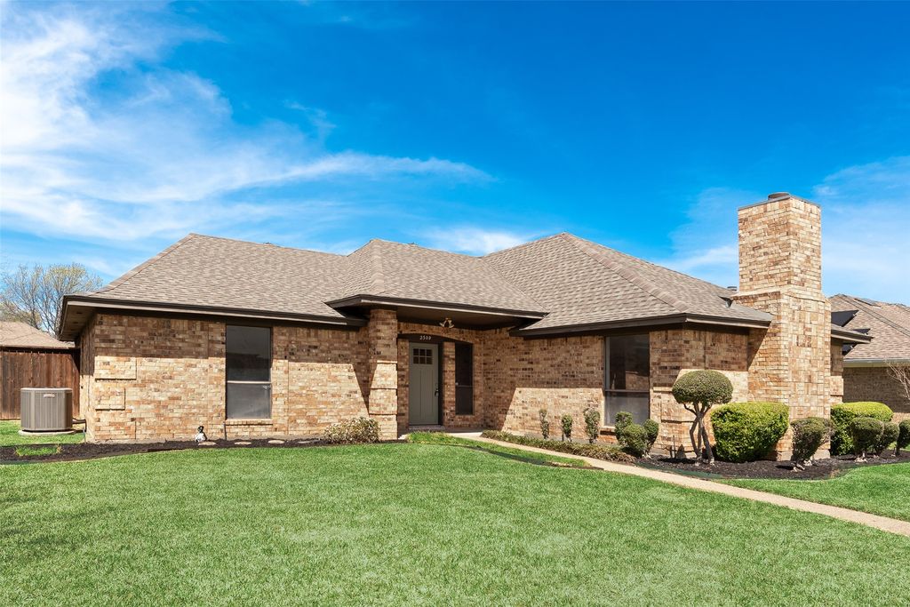 2309 Crystal Creek Lane, Garland, TX 75040