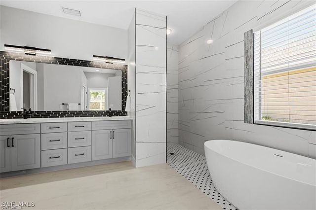 16113 Coco Hammock WAY, Fort Myers, FL 33908