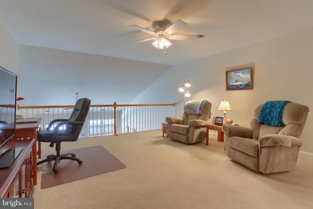 1020 ENGLISH DR, Lebanon, PA 17042