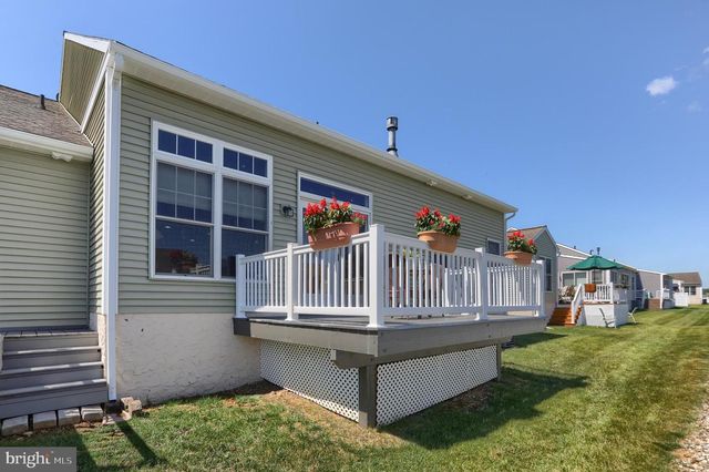 1020 ENGLISH DR, Lebanon, PA 17042