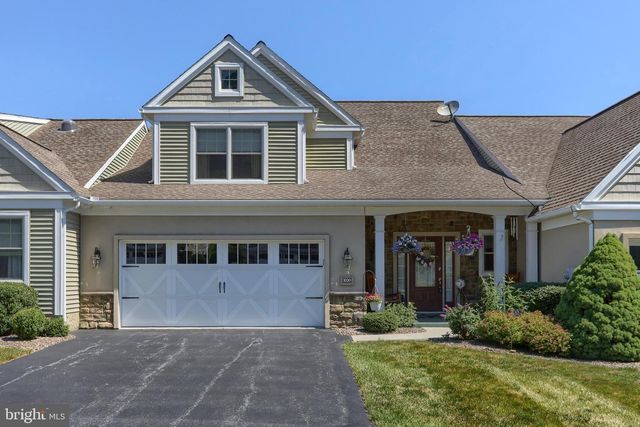 1020 ENGLISH DR, Lebanon, PA 17042