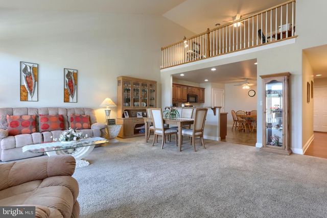 1020 ENGLISH DR, Lebanon, PA 17042