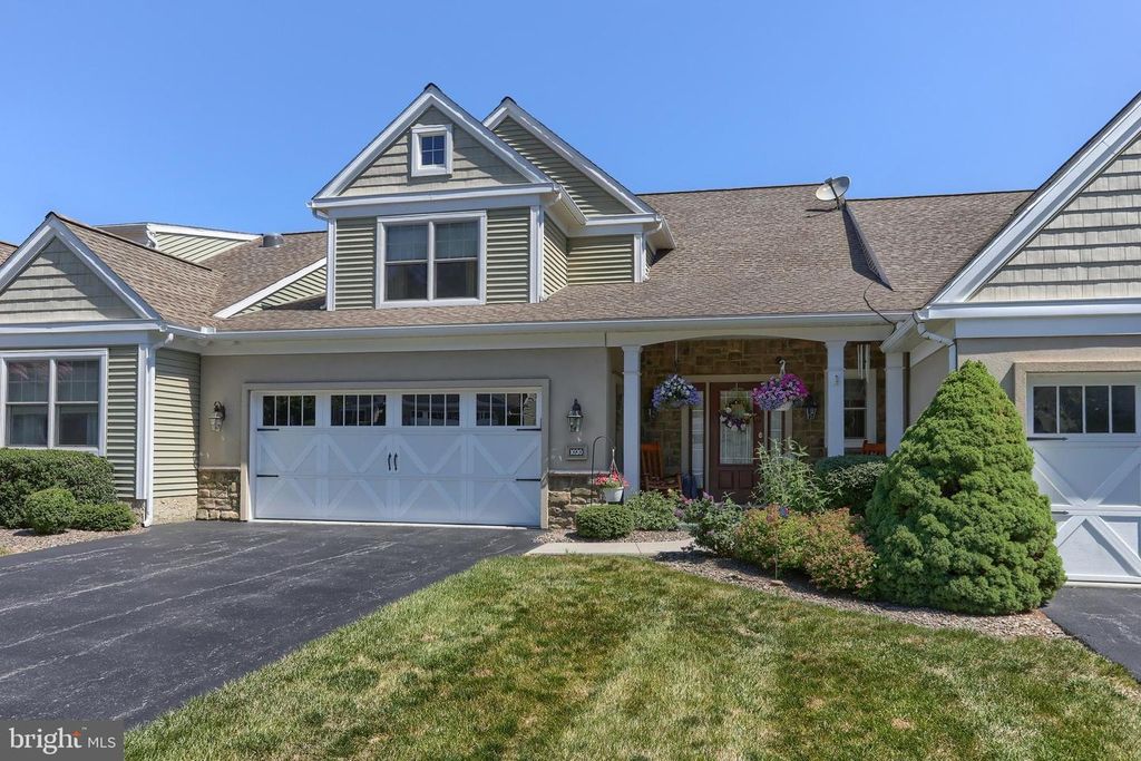 1020 ENGLISH DR, Lebanon, PA 17042