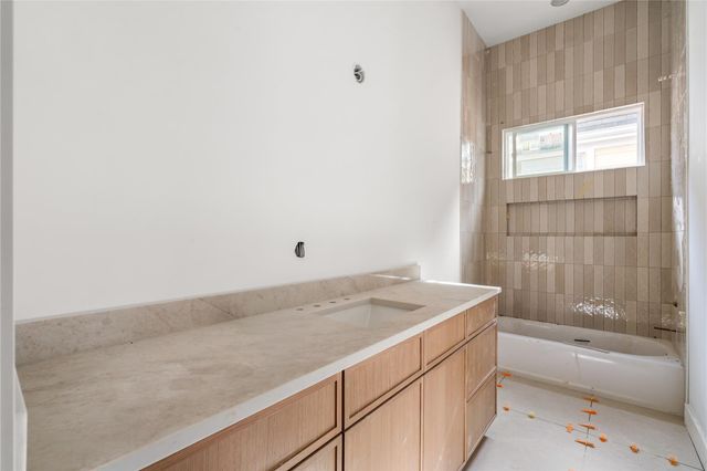 1122 Robbie Street, Houston, TX 77009