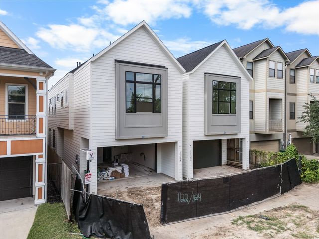 1122 Robbie Street, Houston, TX 77009