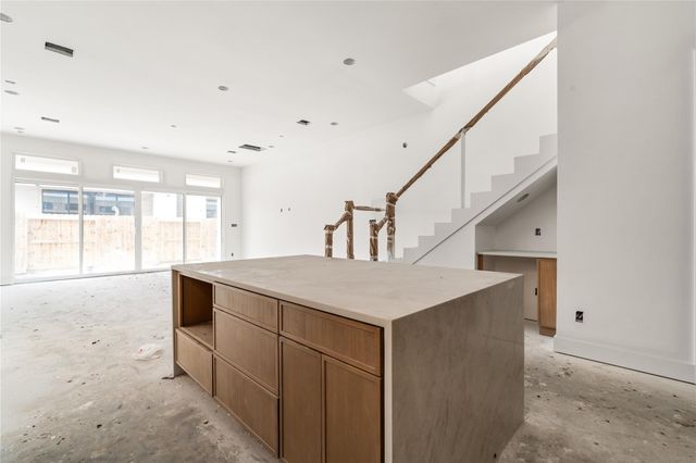 1122 Robbie Street, Houston, TX 77009
