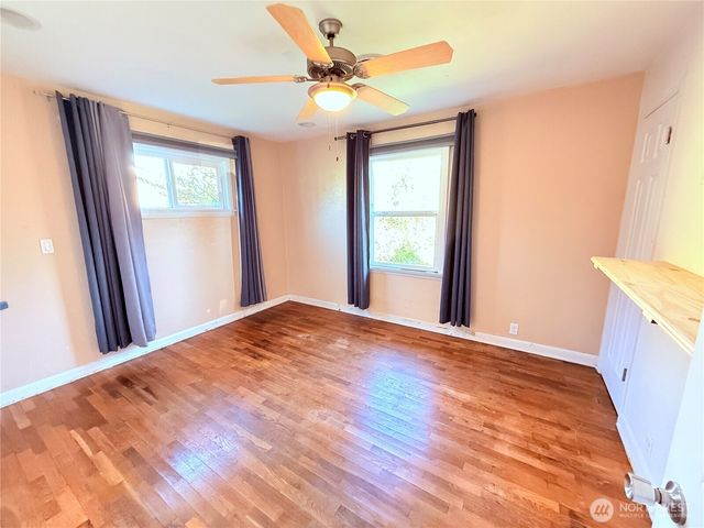 8811 Wildwood Avenue SW, Lakewood, WA 98498