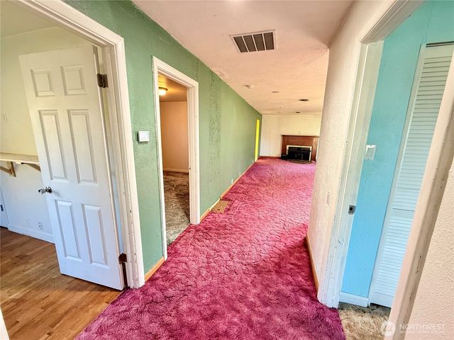 8811 Wildwood Avenue SW, Lakewood, WA 98498