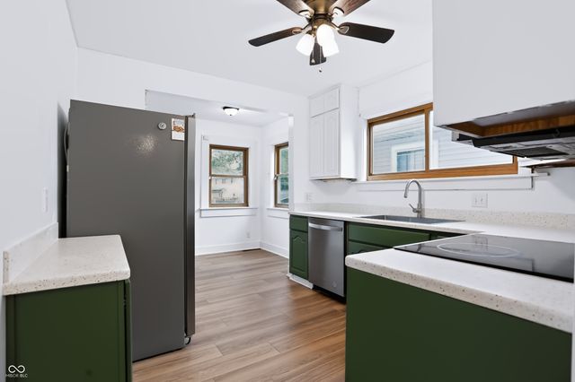 806 N Bosart Avenue, Indianapolis, IN 46201