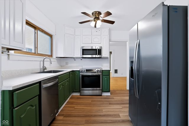 806 N Bosart Avenue, Indianapolis, IN 46201