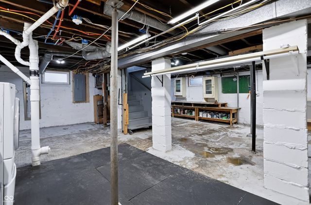 806 N Bosart Avenue, Indianapolis, IN 46201