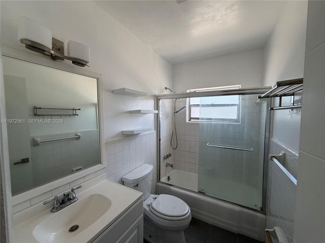 3515 Van Buren Street 102, Hollywood, FL 33021