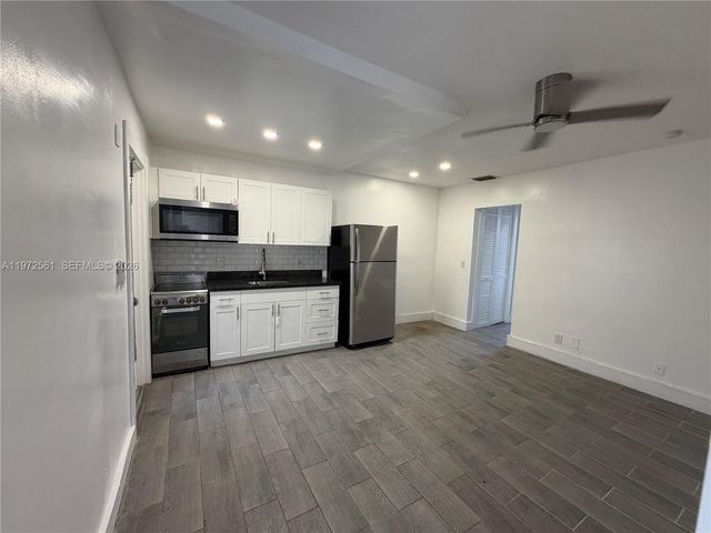 3515 Van Buren Street 102, Hollywood, FL 33021