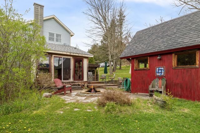 977 Lower Pleasant Valley Road, Cambridge, VT 05464