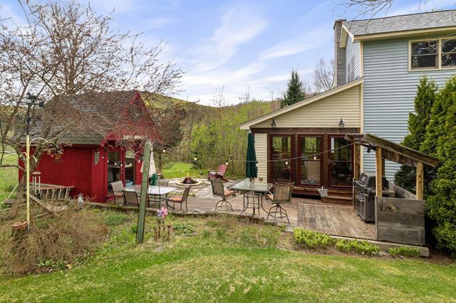 977 Lower Pleasant Valley Road, Cambridge, VT 05464