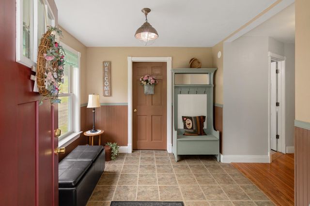 977 Lower Pleasant Valley Road, Cambridge, VT 05464