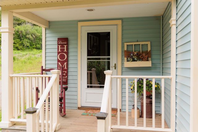 977 Lower Pleasant Valley Road, Cambridge, VT 05464
