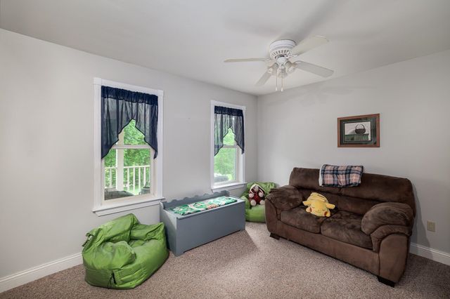 977 Lower Pleasant Valley Road, Cambridge, VT 05464