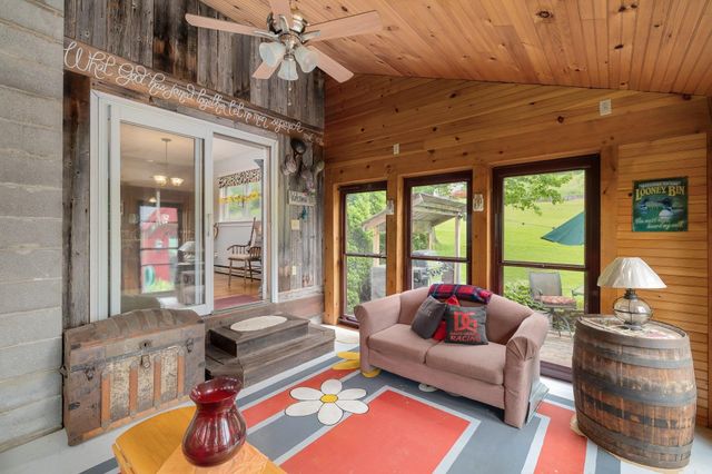 977 Lower Pleasant Valley Road, Cambridge, VT 05464