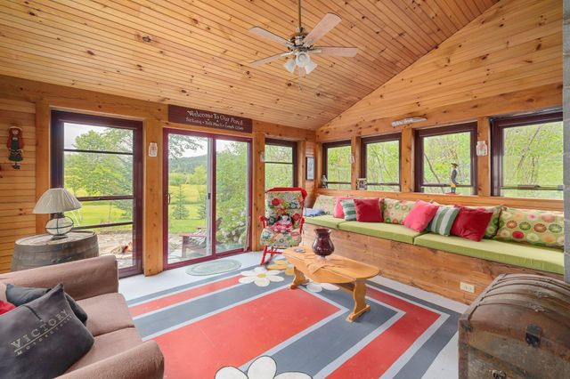 977 Lower Pleasant Valley Road, Cambridge, VT 05464