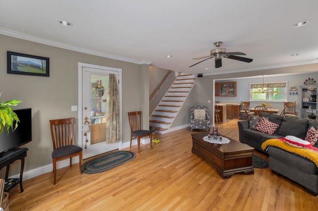 977 Lower Pleasant Valley Road, Cambridge, VT 05464